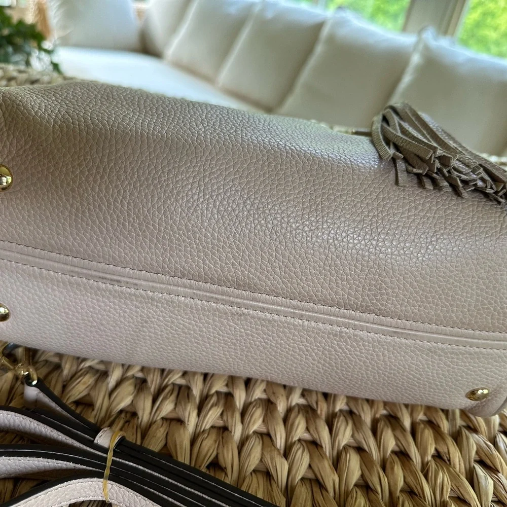 Michael Kors Bedford tassel satchel - Picture 4 of 11
